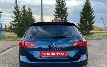 Volkswagen Passat B8 рестайлинг, 2021 год, 3 800 000 рублей, 2 фотография