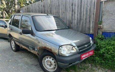Chevrolet Niva I рестайлинг, 2005 год, 200 000 рублей, 2 фотография