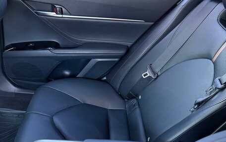Toyota Camry, 2020 год, 3 300 000 рублей, 6 фотография