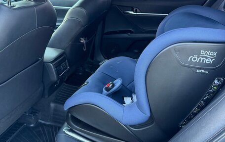 Toyota Camry, 2020 год, 3 300 000 рублей, 5 фотография