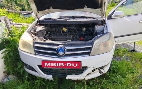 Geely MK Cross I, 2012 год, 190 000 рублей, 2 фотография
