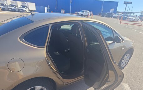 Opel Astra J, 2014 год, 990 000 рублей, 11 фотография