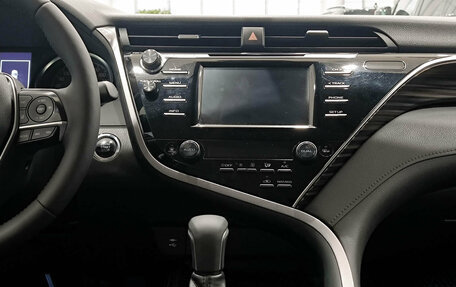 Toyota Camry, 2021 год, 2 100 000 рублей, 18 фотография