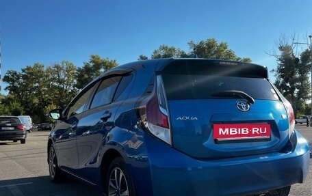 Toyota Aqua I, 2015 год, 1 120 000 рублей, 2 фотография