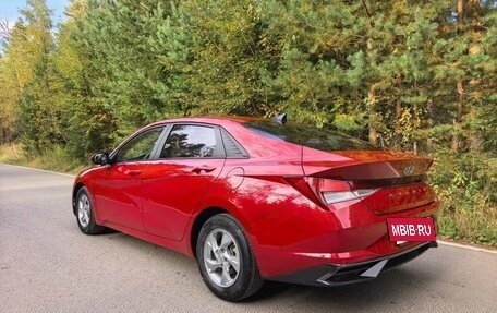 Hyundai Avante, 2021 год, 2 200 000 рублей, 3 фотография