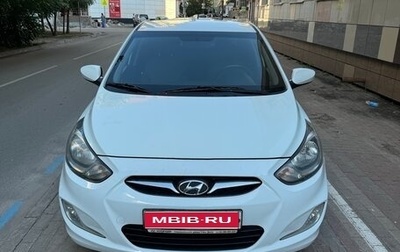 Hyundai Solaris II рестайлинг, 2012 год, 720 000 рублей, 1 фотография