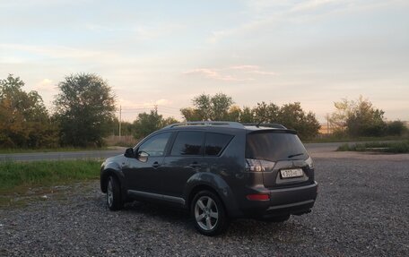 Mitsubishi Outlander III рестайлинг 3, 2007 год, 1 000 050 рублей, 9 фотография