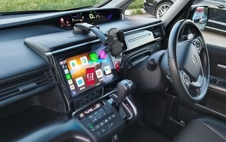 Honda Stepwgn IV, 2018 год, 1 980 000 рублей, 20 фотография