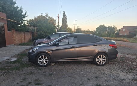 Hyundai Solaris II рестайлинг, 2014 год, 900 000 рублей, 2 фотография