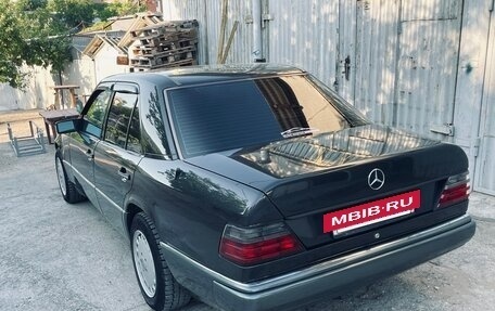 Mercedes-Benz W124, 1990 год, 600 000 рублей, 9 фотография