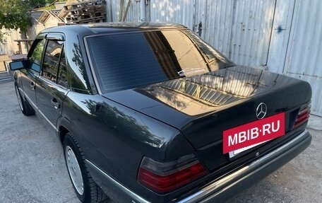 Mercedes-Benz W124, 1990 год, 600 000 рублей, 6 фотография
