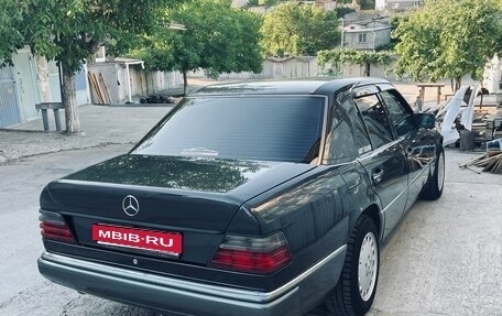 Mercedes-Benz W124, 1990 год, 600 000 рублей, 8 фотография
