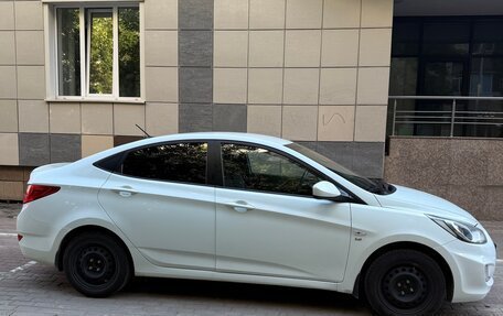 Hyundai Solaris II рестайлинг, 2012 год, 720 000 рублей, 8 фотография