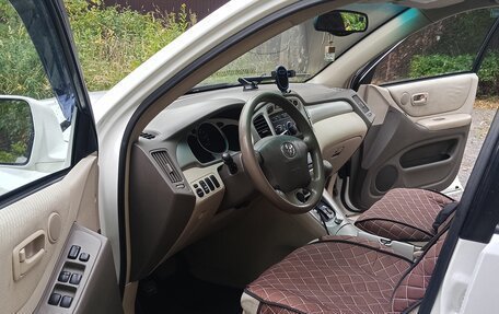 Toyota Highlander III, 2006 год, 820 000 рублей, 13 фотография