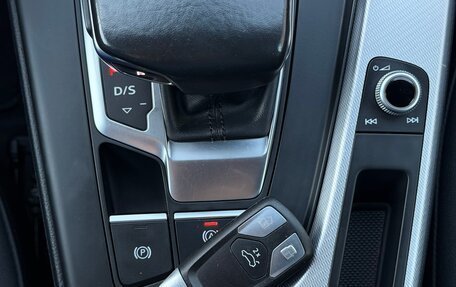 Audi A4, 2020 год, 2 700 000 рублей, 16 фотография