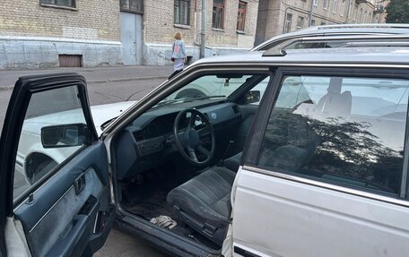 Nissan Bluebird VIII, 1989 год, 140 000 рублей, 6 фотография
