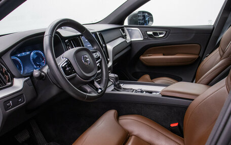 Volvo XC60 II, 2018 год, 2 770 000 рублей, 10 фотография