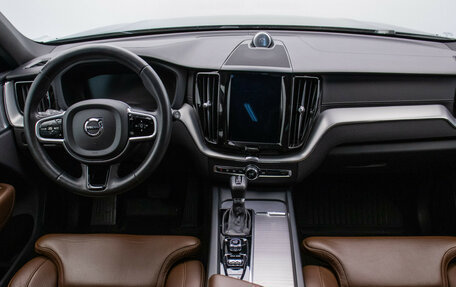 Volvo XC60 II, 2018 год, 2 770 000 рублей, 13 фотография