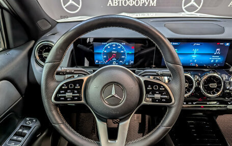 Mercedes-Benz GLB, 2021 год, 2 890 000 рублей, 21 фотография