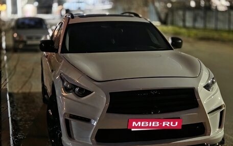 Infiniti FX II, 2011 год, 1 600 000 рублей, 5 фотография