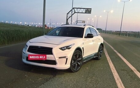 Infiniti FX II, 2011 год, 1 600 000 рублей, 2 фотография