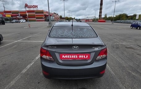 Hyundai Solaris II рестайлинг, 2013 год, 800 000 рублей, 3 фотография