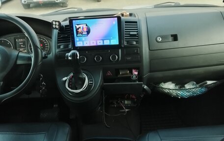 Volkswagen Multivan T5, 2009 год, 1 500 000 рублей, 2 фотография