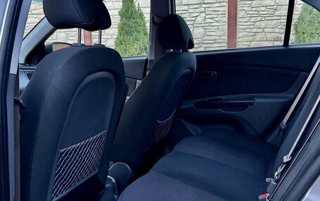 KIA Rio II, 2011 год, 700 000 рублей, 9 фотография