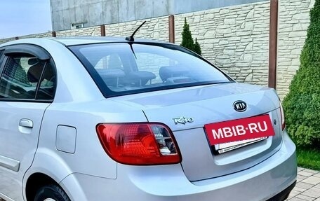 KIA Rio II, 2011 год, 700 000 рублей, 6 фотография