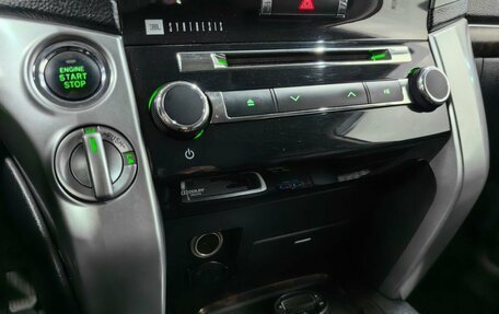 Toyota Land Cruiser 200, 2012 год, 4 250 000 рублей, 24 фотография
