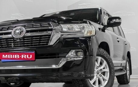 Toyota Land Cruiser 200, 2012 год, 4 250 000 рублей, 32 фотография