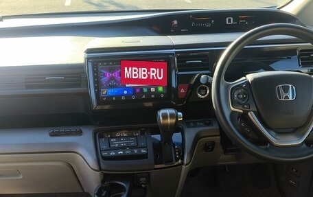 Honda Stepwgn IV, 2018 год, 2 190 000 рублей, 14 фотография