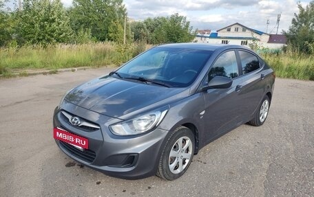 Hyundai Solaris II рестайлинг, 2013 год, 880 000 рублей, 7 фотография