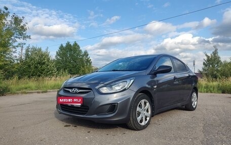 Hyundai Solaris II рестайлинг, 2013 год, 880 000 рублей, 8 фотография