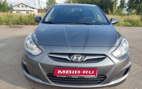 Hyundai Solaris II рестайлинг, 2013 год, 880 000 рублей, 3 фотография
