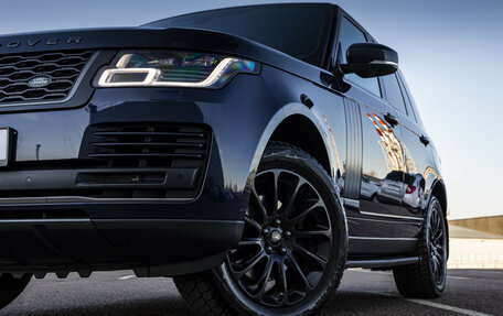 Land Rover Range Rover IV рестайлинг, 2018 год, 5 700 000 рублей, 2 фотография