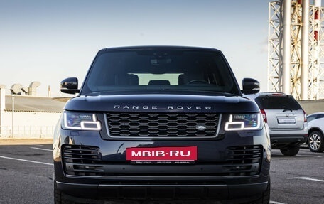 Land Rover Range Rover IV рестайлинг, 2018 год, 5 700 000 рублей, 3 фотография