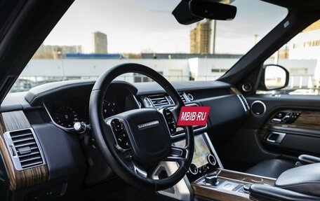 Land Rover Range Rover IV рестайлинг, 2018 год, 5 700 000 рублей, 11 фотография