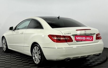 Mercedes-Benz E-Класс, 2010 год, 1 200 000 рублей, 8 фотография
