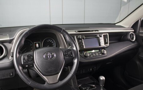 Toyota RAV4, 2015 год, 2 850 000 рублей, 6 фотография
