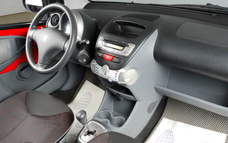 Peugeot 107 I рестайлинг, 2010 год, 599 000 рублей, 9 фотография