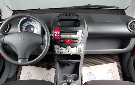 Peugeot 107 I рестайлинг, 2010 год, 599 000 рублей, 11 фотография