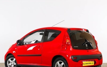 Peugeot 107 I рестайлинг, 2010 год, 599 000 рублей, 4 фотография