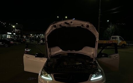 Mercedes-Benz C-Класс, 2009 год, 1 000 000 рублей, 9 фотография