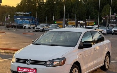 Volkswagen Polo VI (EU Market), 2014 год, 800 000 рублей, 1 фотография