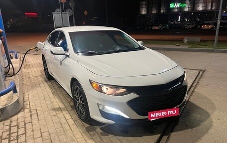 Chevrolet Malibu IX, 2019 год, 1 350 000 рублей, 3 фотография