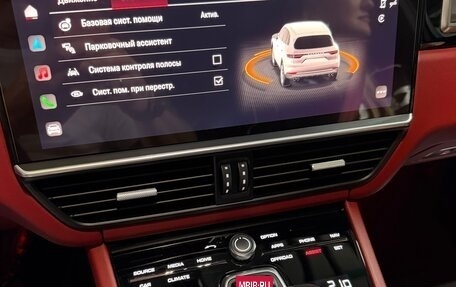 Porsche Cayenne III, 2023 год, 10 750 000 рублей, 15 фотография