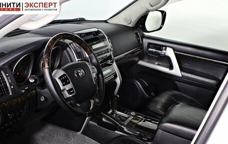 Toyota Land Cruiser 200, 2012 год, 3 657 000 рублей, 12 фотография