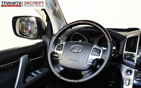 Toyota Land Cruiser 200, 2012 год, 3 657 000 рублей, 13 фотография