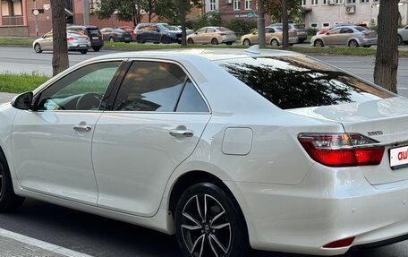 Toyota Camry, 2017 год, 1 645 000 рублей, 4 фотография